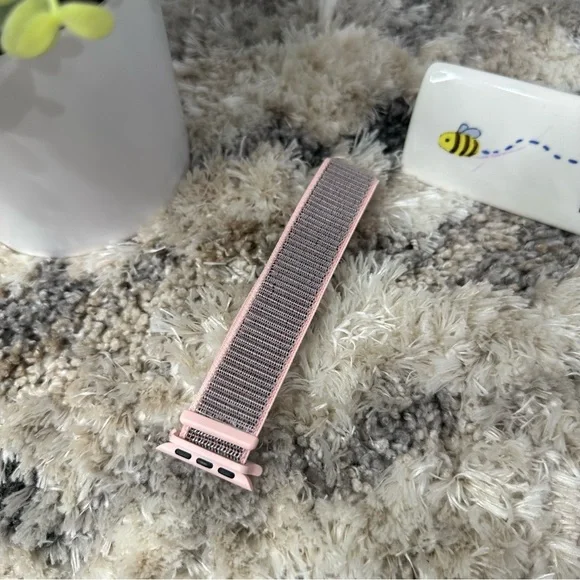 Apple Watch Replacement Sport Band Nike + Edition Space Dye Pink Nylon 38mm - Picture 3 of 8